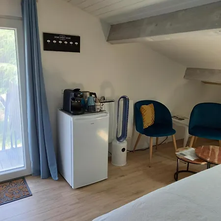 Bed & Breakfast Ty'chateau De Bordeaux Carignan-de-Bordeaux